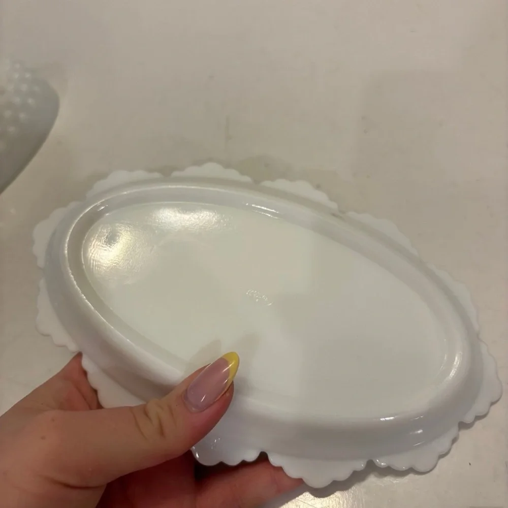 Vintage Fenton White Milk Glass Hobnail Oval Covered Butter Dish